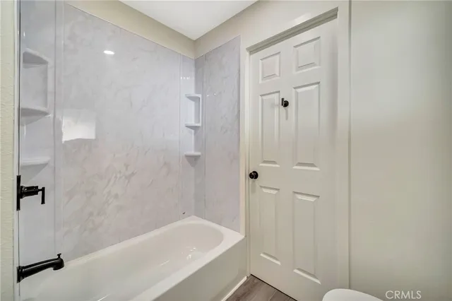 $275,000 | 27361 Sierra Highway, Unit 109, Canyon Country, CA 91351