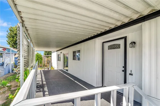 $275,000 | 27361 Sierra Highway, Unit 109, Canyon Country, CA 91351