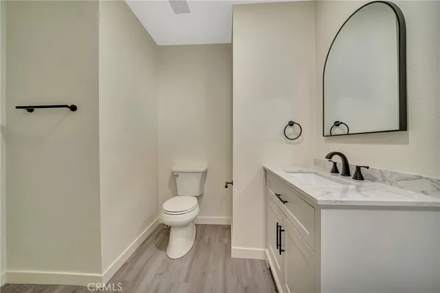 $275,000 | 27361 Sierra Highway, Unit 109, Canyon Country, CA 91351