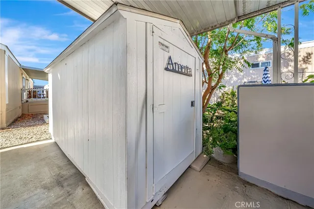 $275,000 | 27361 Sierra Highway, Unit 109, Canyon Country, CA 91351