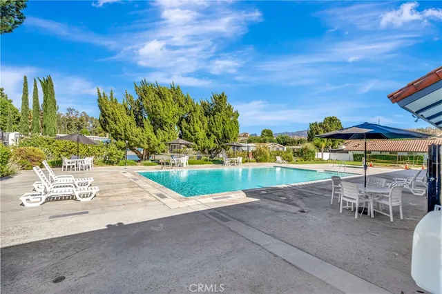 $275,000 | 27361 Sierra Highway, Unit 109, Canyon Country, CA 91351