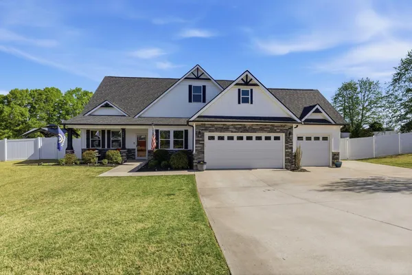 $489,900 | 404 Josie Way, Boiling Springs, SC 29316