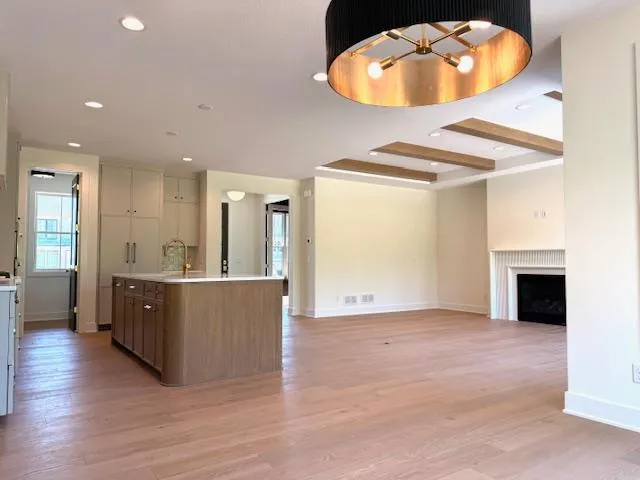 $1,385,962 | Xxx2 Xxx2 Timberland Trail, Eden Prairie, MN 55347