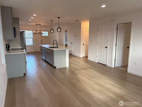 $349,000 | 464 Southwest William Avenue, Chehalis, WA 98532