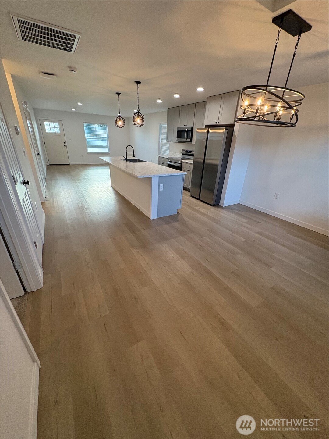 464 Southwest William Avenue Chehalis, WA 98532 - Photo 8 of 20