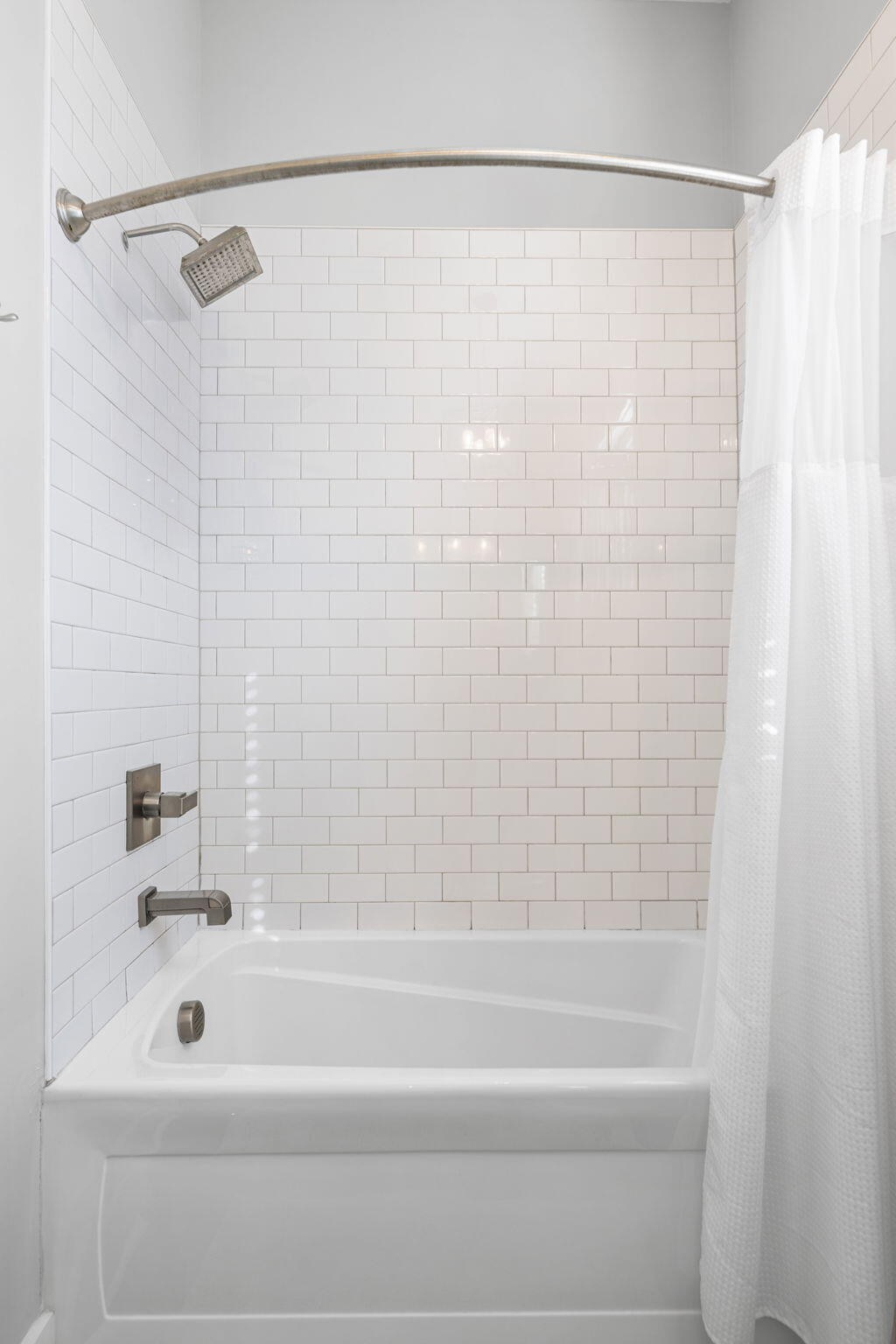 2115 Union Avenue Chattanooga, TN 37404 - Photo 30 of 54 a bathroom with a shower and a bath tub