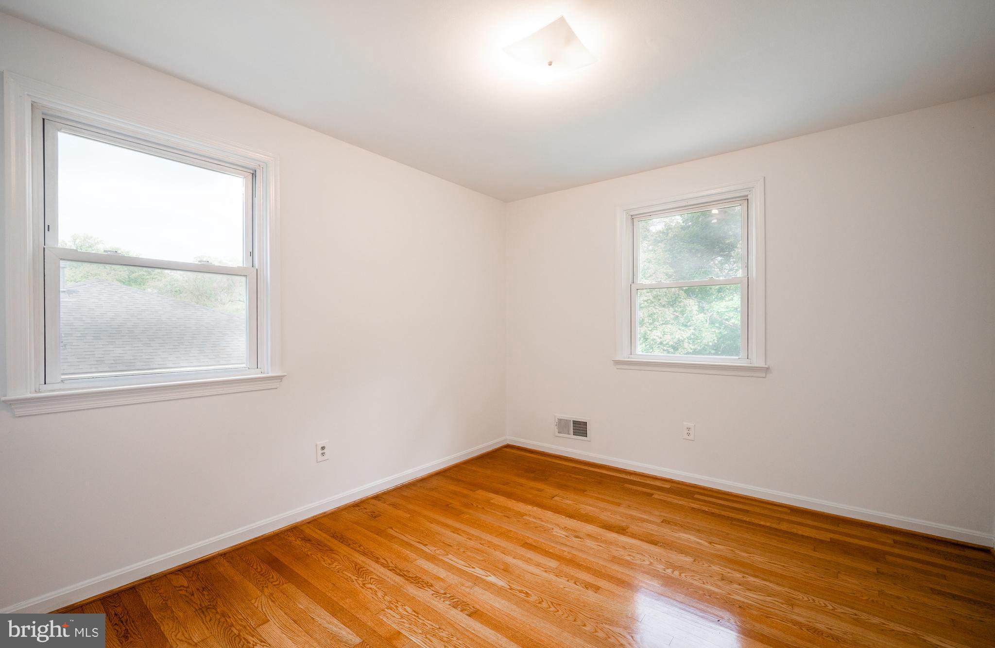 6002 River Road Bethesda, MD 20817 - Photo 21 of 39 Spacious & Bright 2nd Bedroom