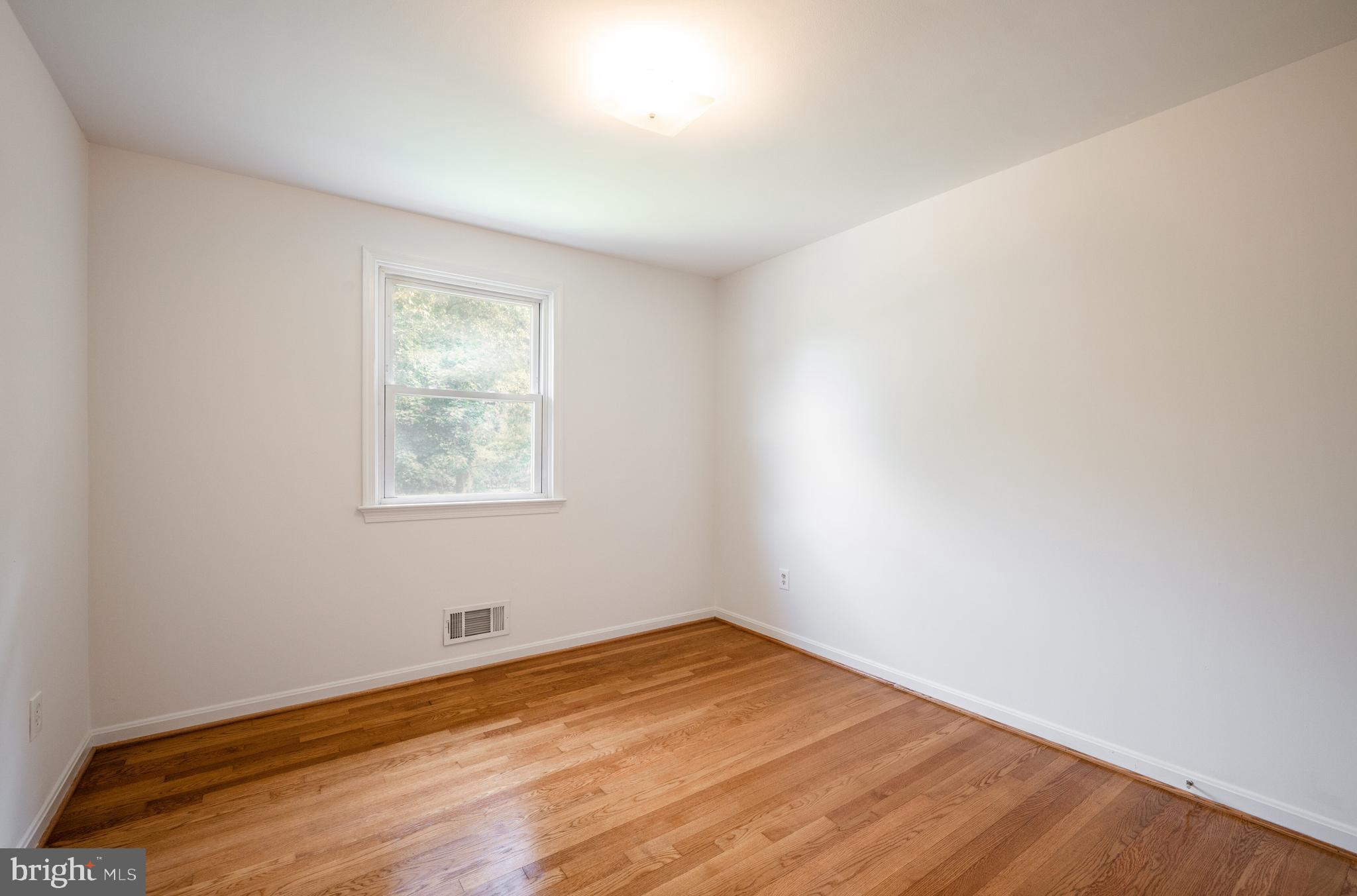 6002 River Road Bethesda, MD 20817 - Photo 23 of 39