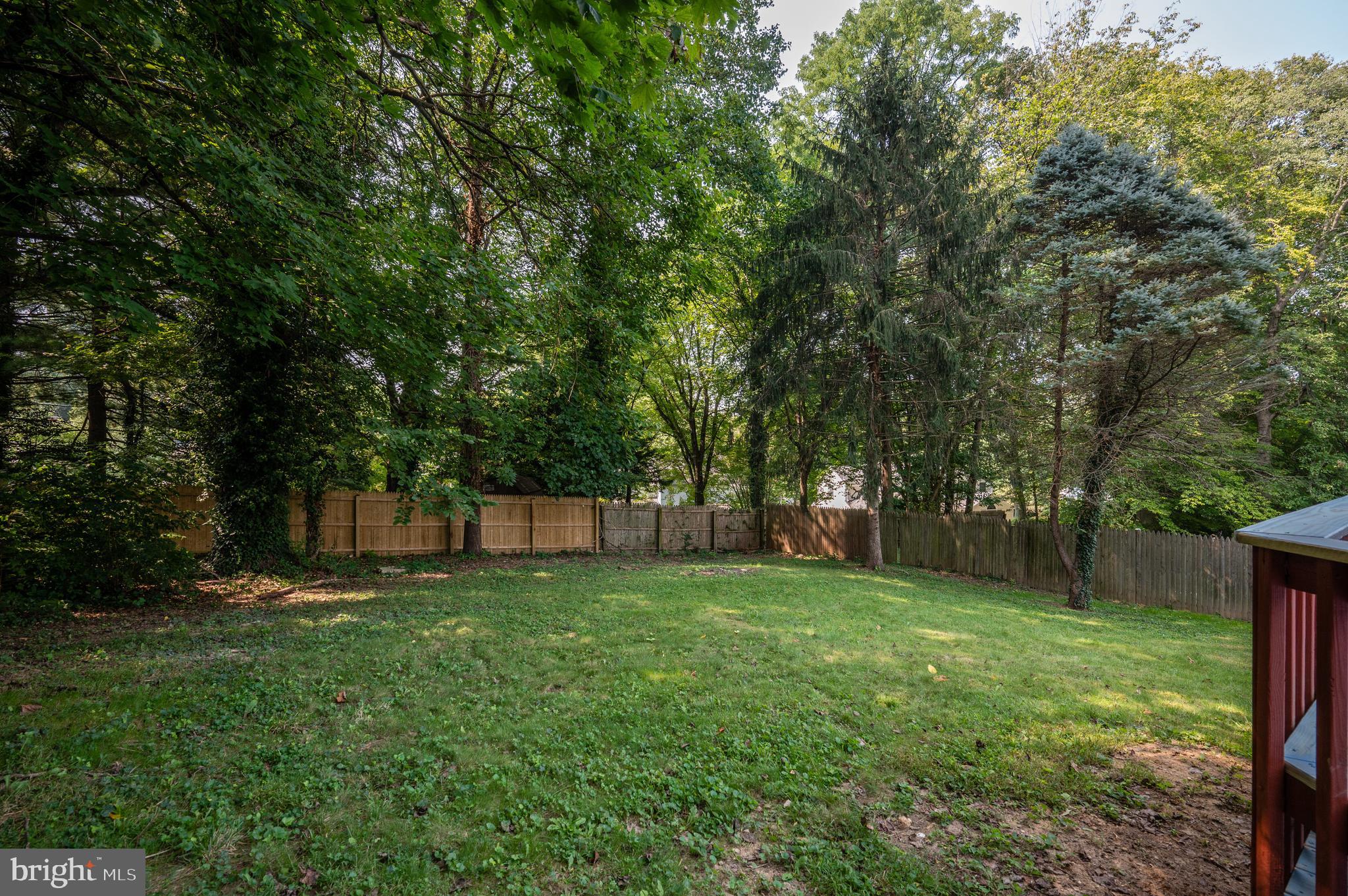 6002 River Road Bethesda, MD 20817 - Photo 36 of 39 Huge Backyard