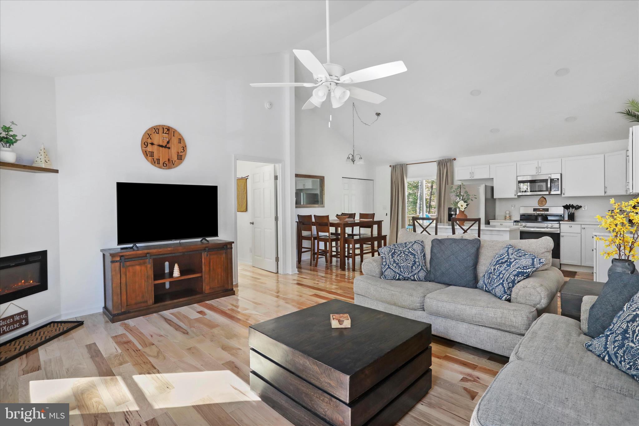 598 Crabapple Road Mount Jackson, VA 22842 - Photo 25 of 32 a living room with furniture and a flat screen tv