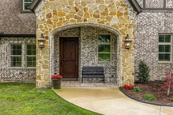 $724,900 | 11374 Highway 154, Yantis, TX 75497