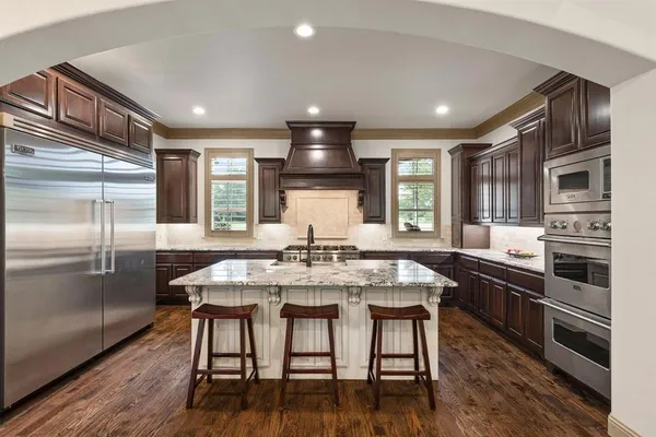 $724,900 | 11374 Highway 154, Yantis, TX 75497