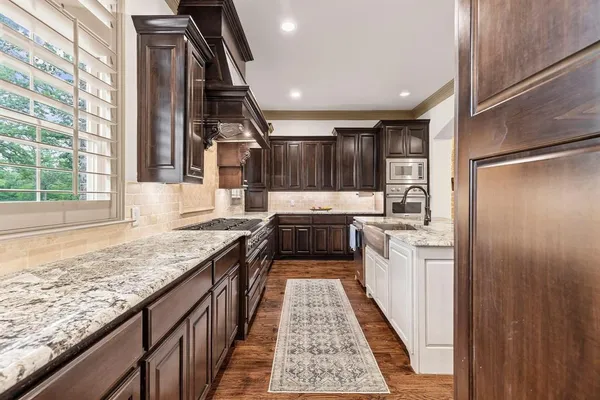 $724,900 | 11374 Highway 154, Yantis, TX 75497