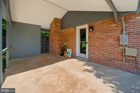 $1,150,000 | 11804 Stonewood Lane, North Bethesda, MD 20852