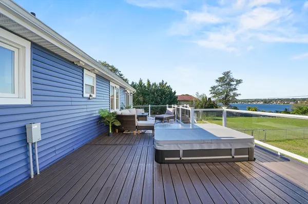 $650,000 | 3896 North Main Street, Fall River, MA 02720