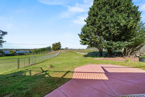 $650,000 | 3896 North Main Street, Fall River, MA 02720