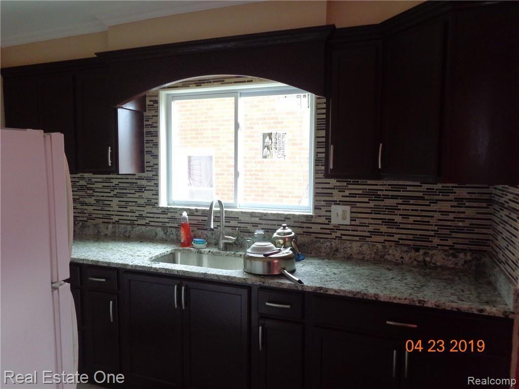 5511 Maple Street Dearborn, MI 48126 - Photo 6 of 26