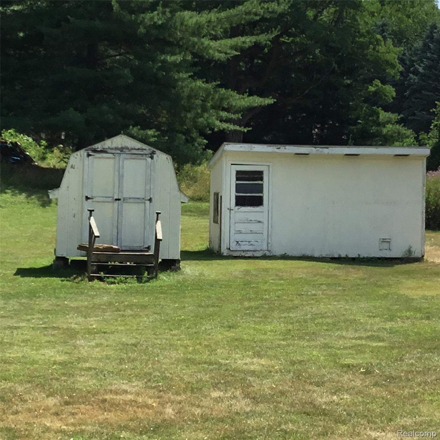 11149 Foley Road Fenton, MI 48430 - Photo 21 of 30 IMG-2785.JPG
