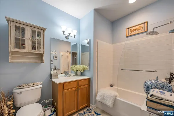 $469,000 | 3213 Warren's Way, Unit DEEDED STORGE U, Wanaque, NJ 07465