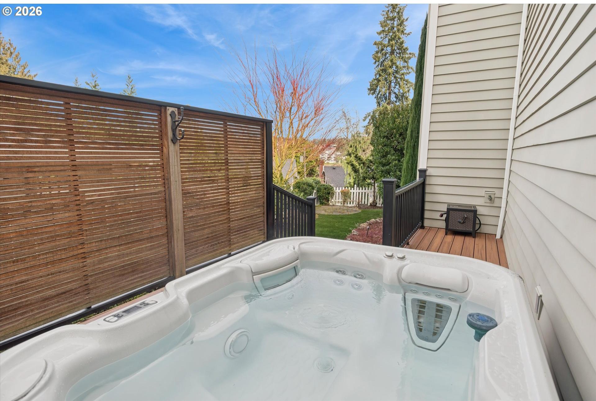 135 Middlecrest Road Lake Oswego, OR 97034 - Photo 29 of 32 Gallery Image 29