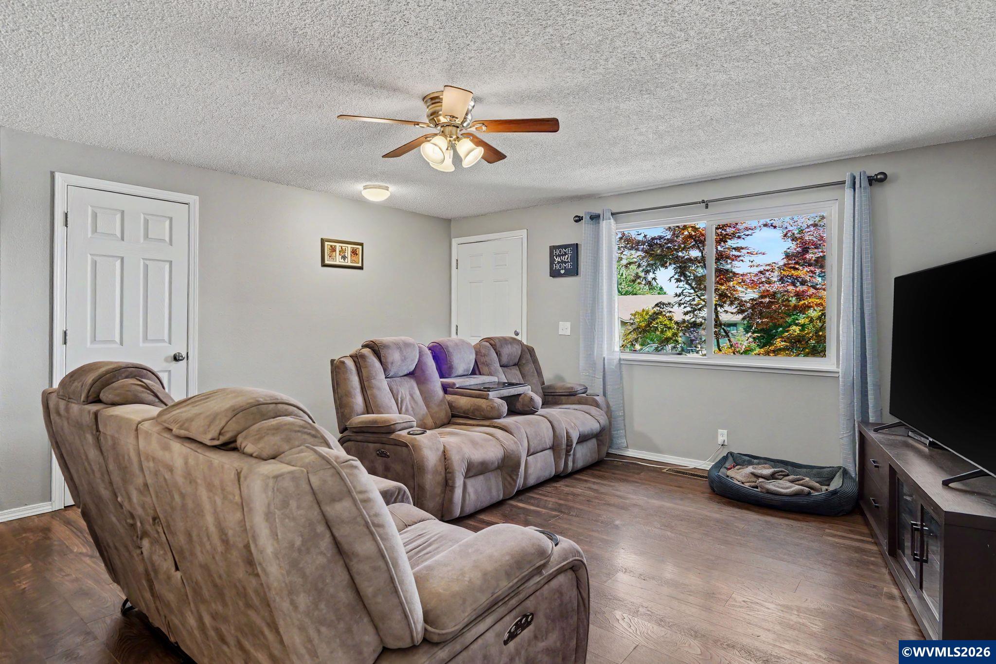 460 North 12th Street Independence, OR 97351 - Photo 21 of 34