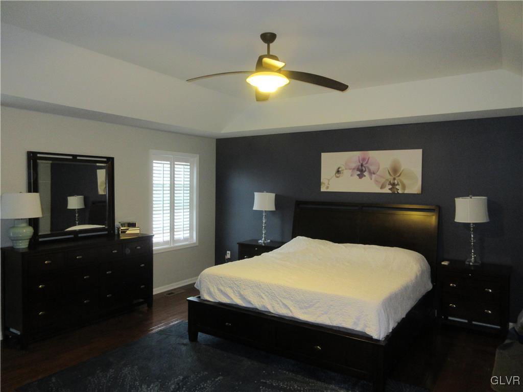 1634 Finches Garden Road Bethlehem, PA 18015 - Photo 24 of 41 Large master bedroom with trey ceiling