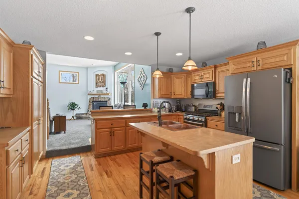 $649,900 | 17585 218th Avenue Northwest, Big Lake, MN 55309