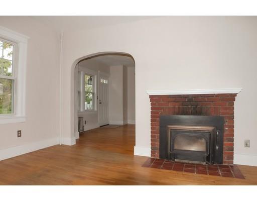 9 Stanley Road Shrewsbury, MA 01545 - Photo 7 of 28 Gallery Image 7