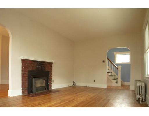 9 Stanley Road Shrewsbury, MA 01545 - Photo 8 of 28 Gallery Image 8