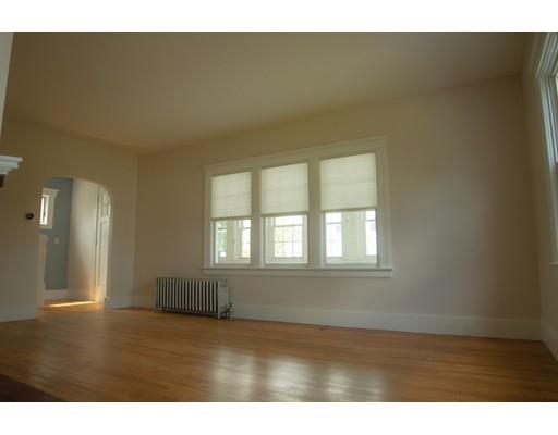 9 Stanley Road Shrewsbury, MA 01545 - Photo 9 of 28 Gallery Image 9