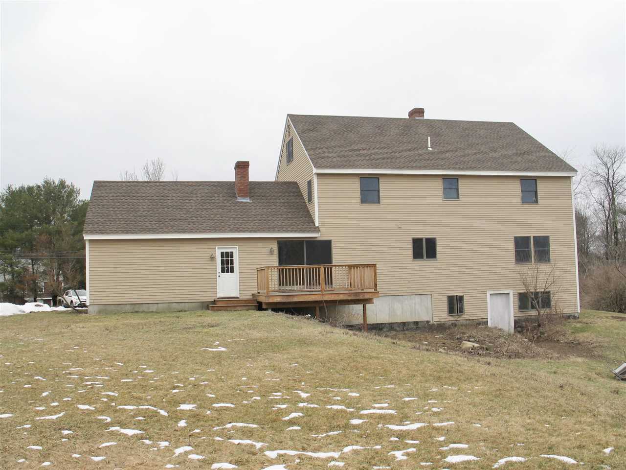 142 South Road Kensington, NH 03833 - Photo 3 of 40