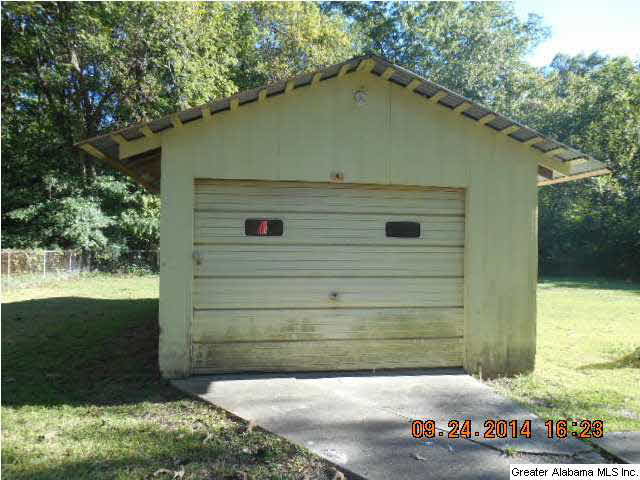 405 Tupelo Road Birmingham, AL 35215 - Photo 4 of 14