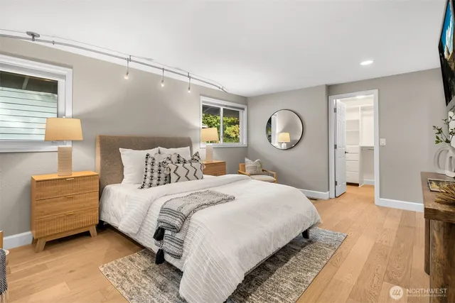 $1,850,000 | 6832 122nd Avenue Northeast, Kirkland, WA 98033