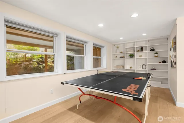 $1,850,000 | 6832 122nd Avenue Northeast, Kirkland, WA 98033