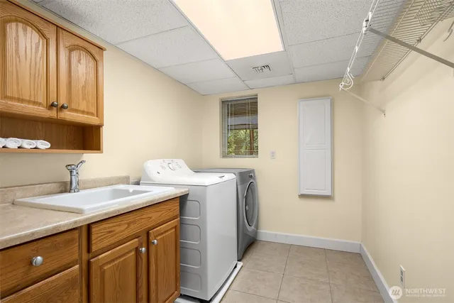 $1,850,000 | 6832 122nd Avenue Northeast, Kirkland, WA 98033