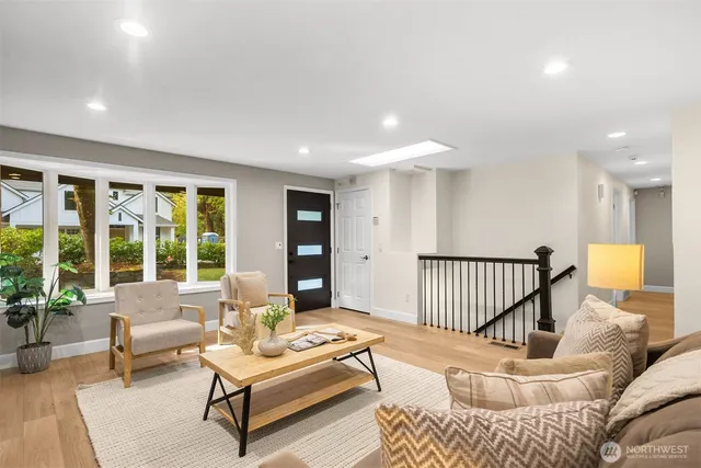 $1,850,000 | 6832 122nd Avenue Northeast, Kirkland, WA 98033