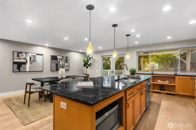 $1,850,000 | 6832 122nd Avenue Northeast, Kirkland, WA 98033