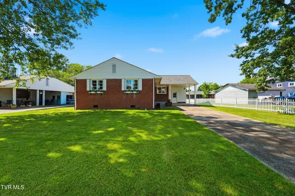 $235,000 | 2209 Hermitage Drive, Kingsport, TN 37664