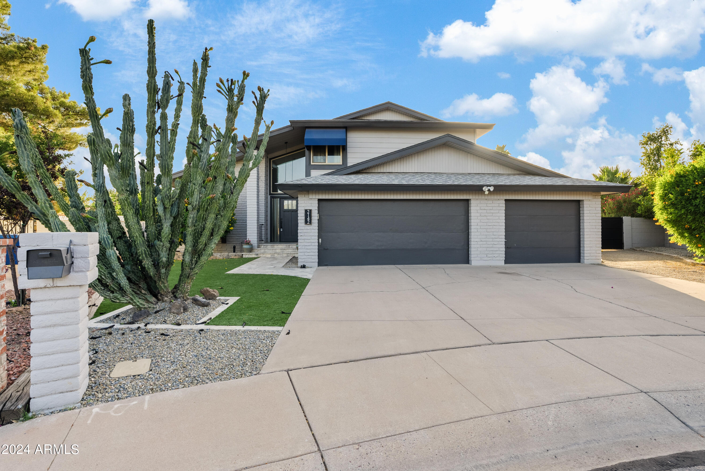 2142 South Rogers Mesa, AZ 85202 - Photo 44 of 46 DSC07887