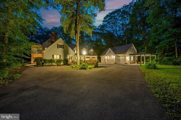 $1,295,000 | 12124 Palisades Drive, Dunkirk, MD 20754