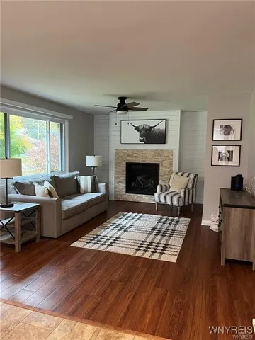 $2,200 | 235 South 3rd Street, Lewiston, NY 14092