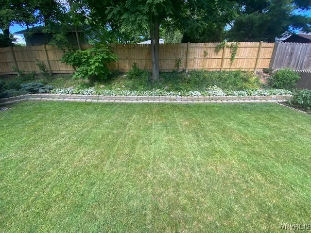 $2,200 | 235 South 3rd Street, Lewiston, NY 14092