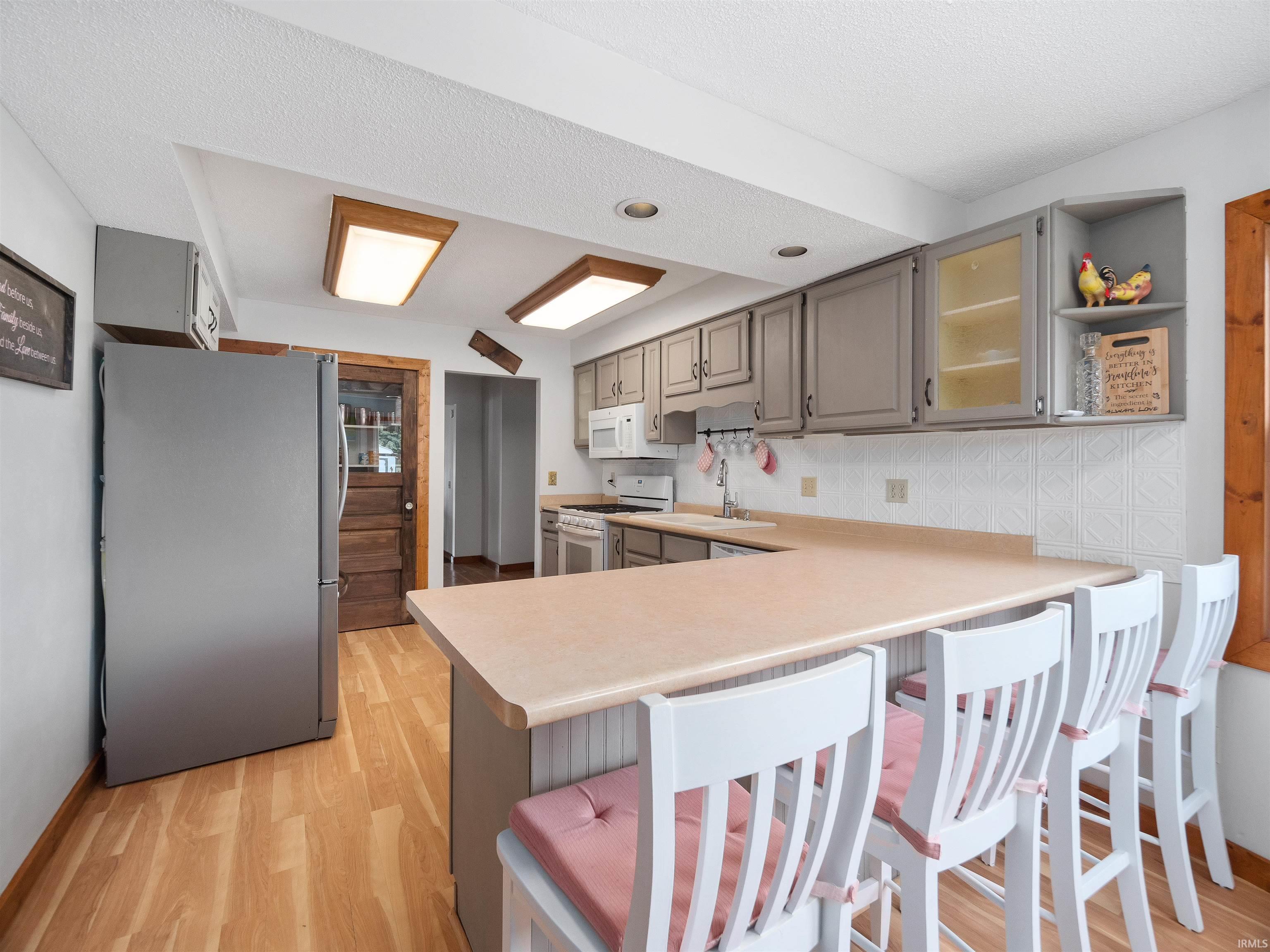 1912 Trinity Street Huntertown, IN 46748 - Photo 4 of 35