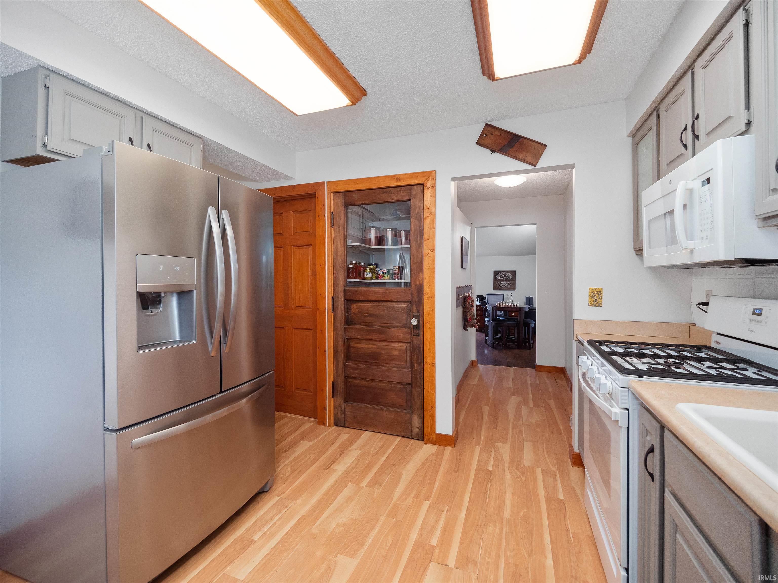 1912 Trinity Street Huntertown, IN 46748 - Photo 6 of 35