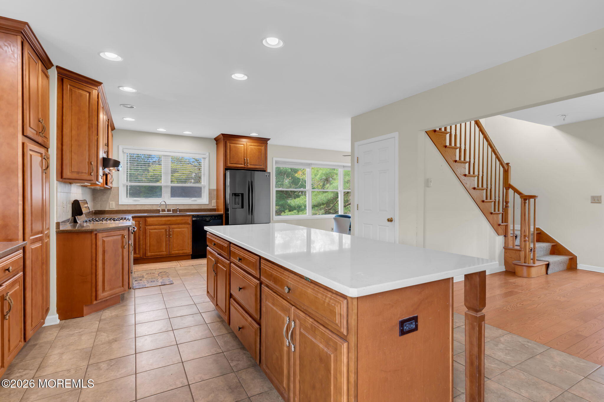 10 Daum Road Manalapan, NJ 07726 - Photo 28 of 53 17-web-or-mls-DSC05914