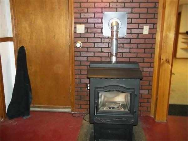 18 Conlin Road Oxford, MA 01540 - Photo 17 of 21 Gallery Image 17