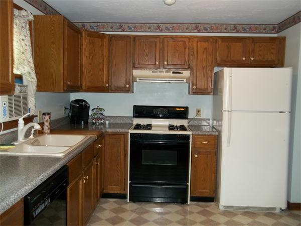 18 Conlin Road Oxford, MA 01540 - Photo 8 of 21 Gallery Image 8