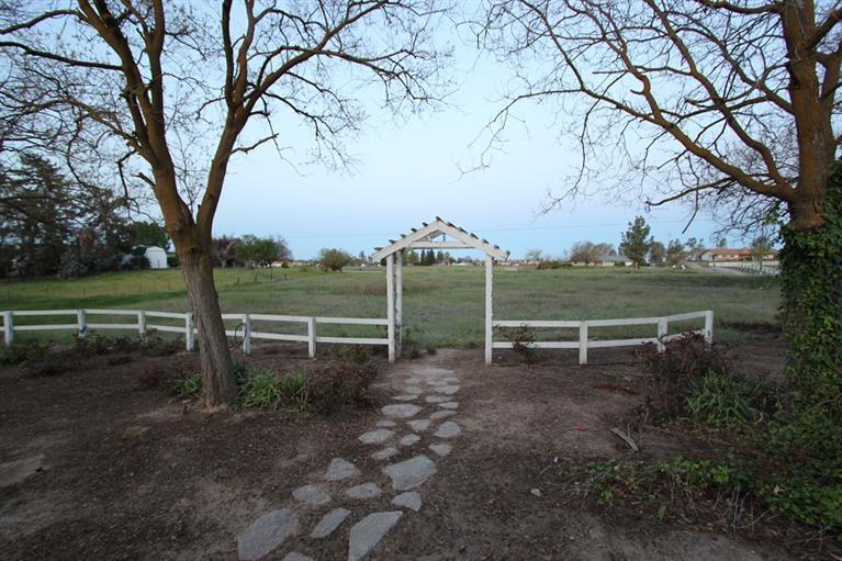 16253 La Canada Road Madera, CA 93636 - Photo 2 of 23 Gallery Image 2