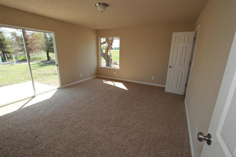 16253 La Canada Road Madera, CA 93636 - Photo 16 of 23 Gallery Image 16