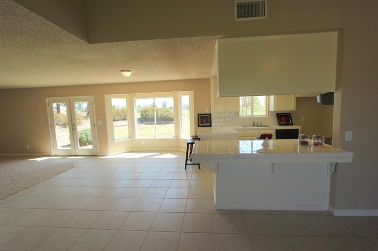 16253 La Canada Road Madera, CA 93636 - Photo 8 of 23 Gallery Image 8